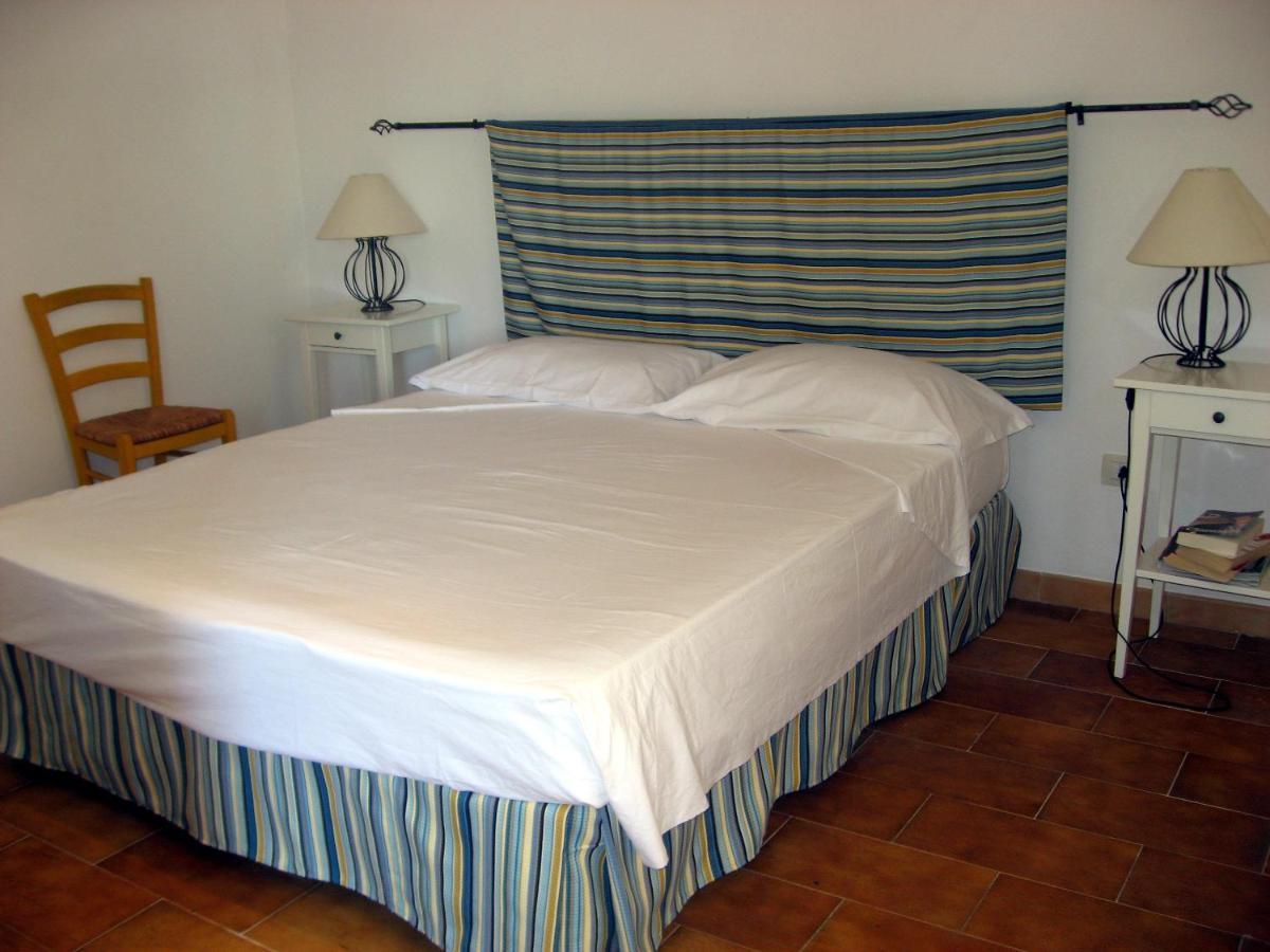 Tresnuraghes Nice Apartments In Waterfront Villa In Bosa Porto Alabe מראה חיצוני תמונה